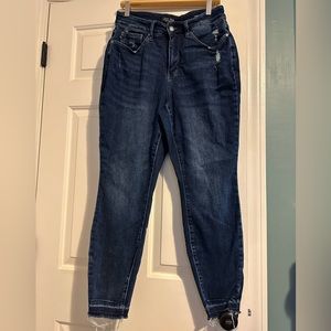 Judy Blue Skinny Fit Distressed Blue Jeans